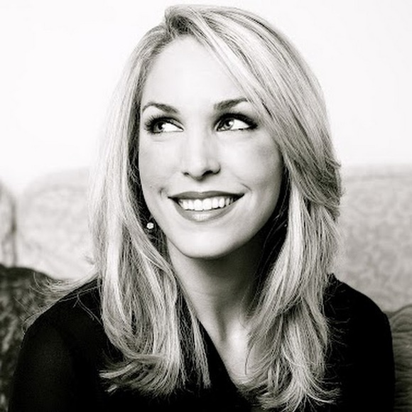 Meet your Posher, Abigail - Picture 1 of 1